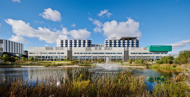Больничный комплекс Fiona Stanley Hospital в Австралии разработанный бюро Hassell | Admagazine