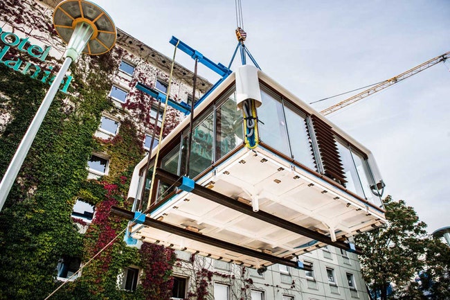 Быстровозводимый мобильный дом LoftCube на крыше отеля Hotel Daniel в Австрии | ADMagazine