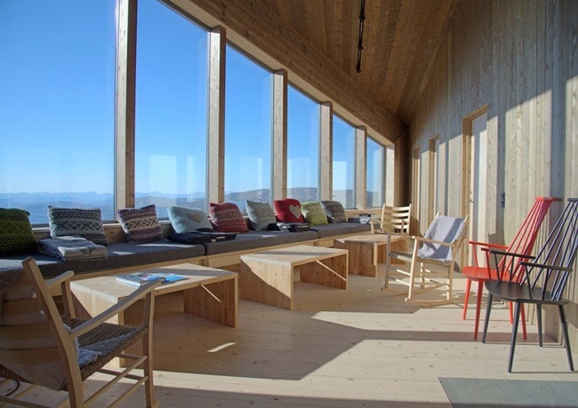 Домик для путешественников в Норвегии в горах Оксхорнан | Admagazine