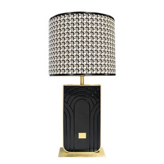 Настольная лампа Louis из коллекции Oro латунь лак текстиль дизайнер Алессандро Ла Спада Besana.