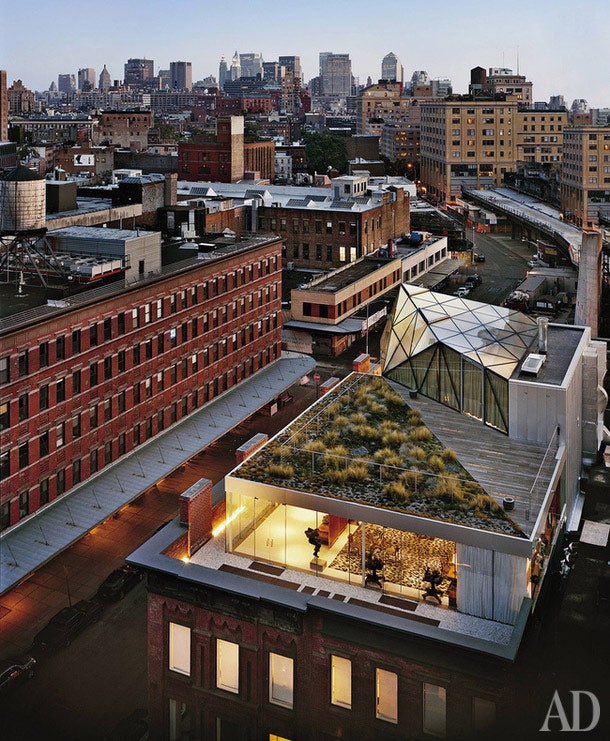 Вид на Манхэттен из пентхауса Дианы фон Фюрстенберг. Нажмите на фото чтобы рассмотреть все интерьеры....