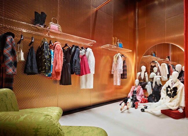 Флагманский бутик Miu Miu в Токио по проекту Herzog  de Meuron фото интерьеров | Admagazine