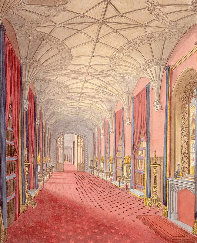 Первые гостиные возникли во Франции. Они выглядели как прогулочная галерея в романтическом аббатстве Фонтсхилл.