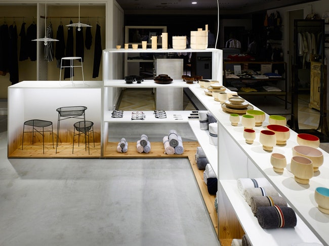 Интерьер магазина дизайнерских предметов Backyard в Йокогаме от японской студии Nendo | Admagazine