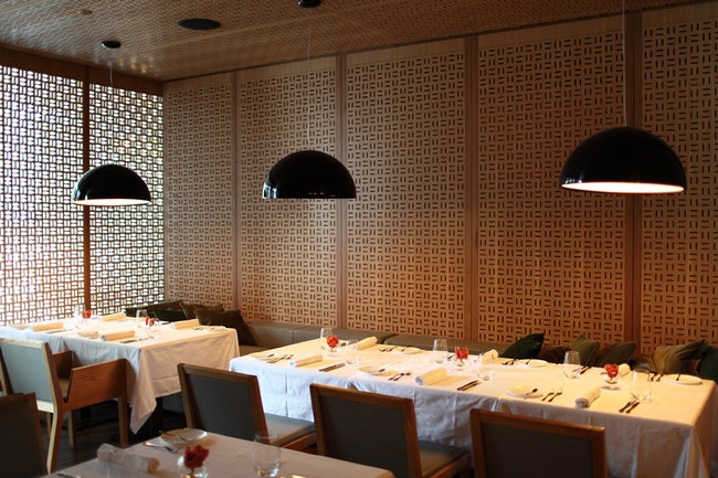 Фото интерьеров ресторана Bosk в отеле Toronto ShangriLa | Admagazine