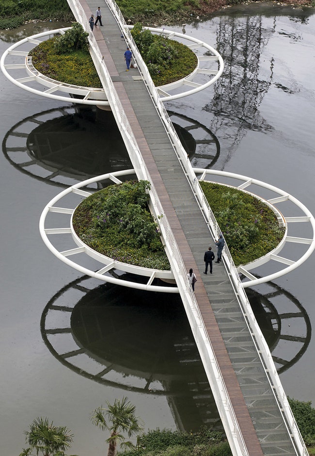 Пешеходный мост в СанПаулу от архитектурной фирмы LoebCapote Arquitetura | Admagazine