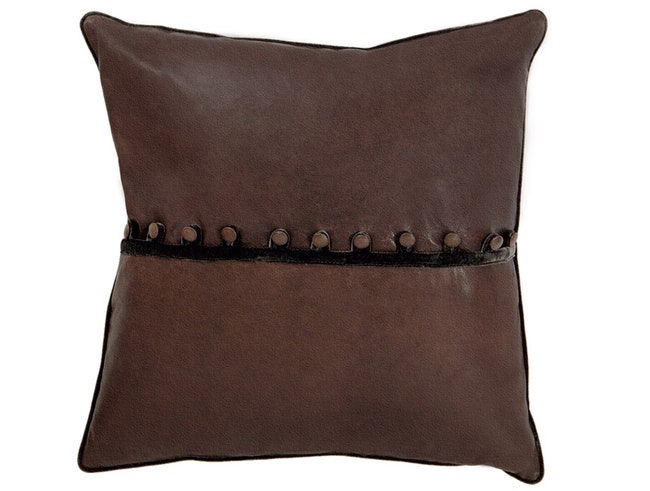 Подушка Veg Leather de Le Cuona €450.