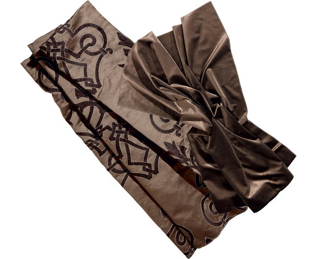Ткань Mystique Soft Bark шелк лен вышивка шерстяными нитями de Le Cuona €405 за метр Бархат Cardinal Silk Mole шелк...