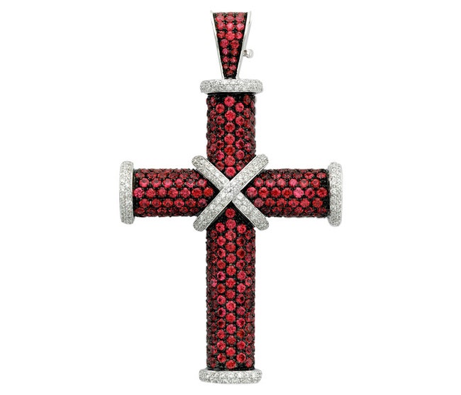 Кресты ангельские крылья и другие символы веры в дизайне мебели и предметов интерьера
