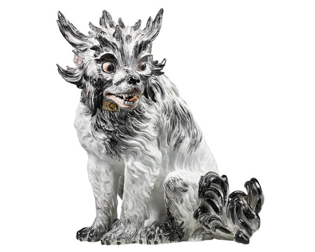 Фарфоровая скульптура собаки. Мейсен 1733.
