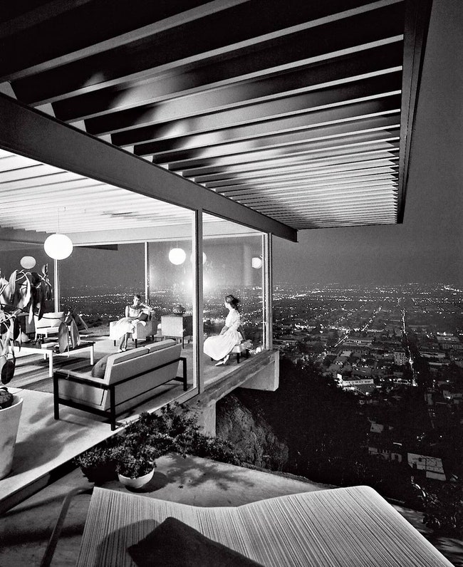 Самый знаменитый ­снимок Шульмана. На фото 1960го вилла Stаhl House Пьера ­Кёнига выглядит так словно она парит над...