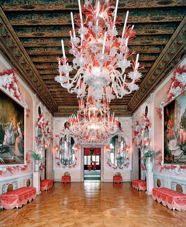 Один из последних проектов Дюкетта — интерьер палаццо Брандолини в Венеции созданный для светской пары Джона и Доди...