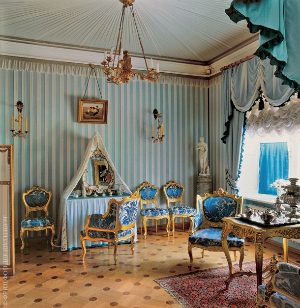 Барочные “отдыхательные” покои Банного корпуса были оборудованы для императрицы Марии Александровны супруги Александра II.