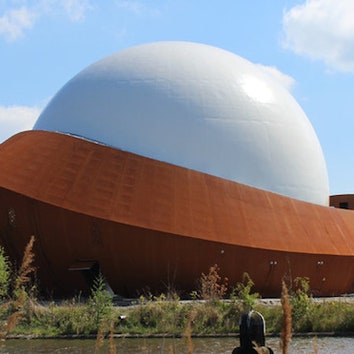 Инопланетный кинотеатр в Нидерландах