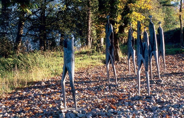 Эти бронзовые фигуры были отлиты Олбрамом Зубеком в 1958 году когда он участвовал в конкурсе на создание памятника...