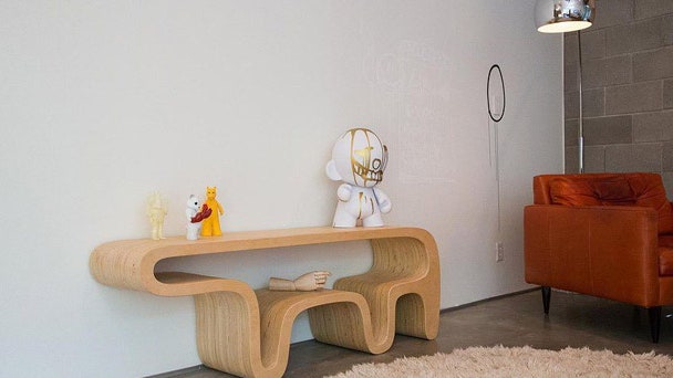 Столик в форме медведя от дизайнера Дэниэла Льюиса Гарсии | Admagazine