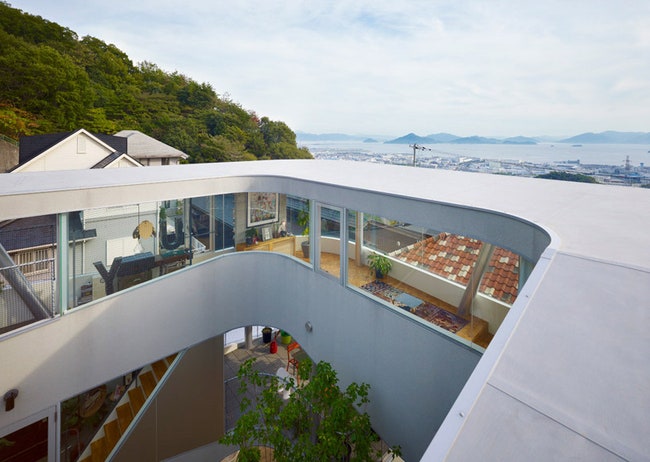 Уютное гнездышко над землей спиральный дом Toda House в Хиросиме Япония | ADMagazine
