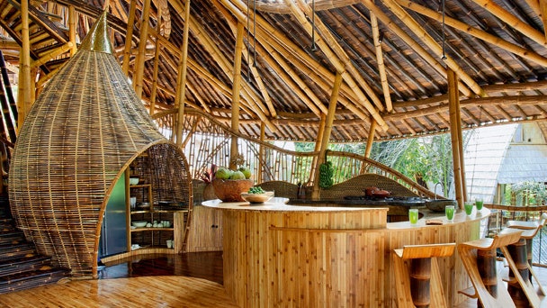 Вилла Sharma Springs на острове Бали бамбуковый дом от Элоры Харди | Admagazine