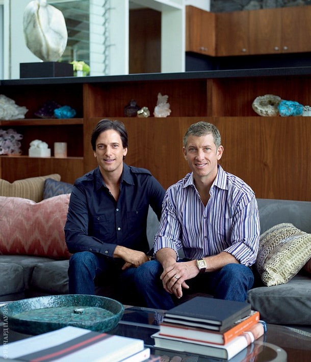 Нынешние хозяева дома — президент креативного подразделения компании DreamWorks Билл Дамашк  и его партнер Джон Маклуи.