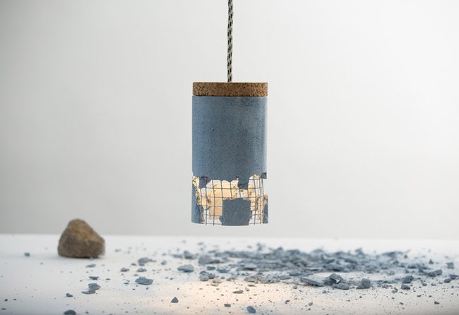 Лампа Slash Драгоcа Мотика светильник из бетона с камнем для разбивания | Admagazine