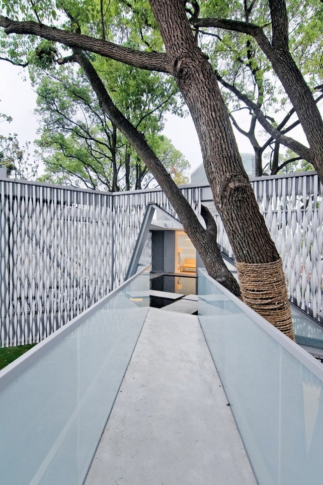 Офис среди деревьев в Тяньцзинь