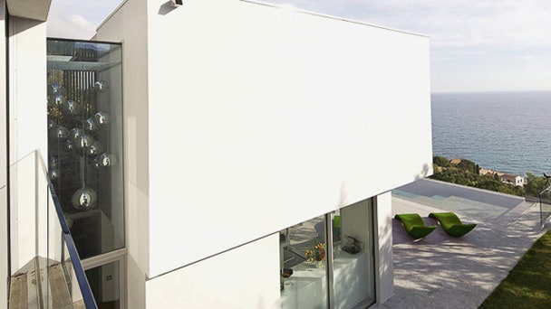 Жилой каскадный дом в СенТропе работа архитектора Винсента Косте | Admagazine