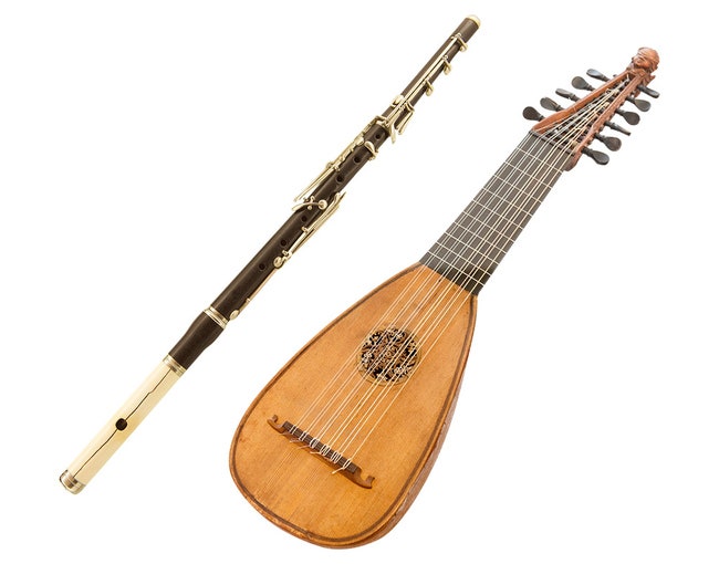 Флейта XIX века и 11струнная лют­ня XVI века — одна из старейших в мире.