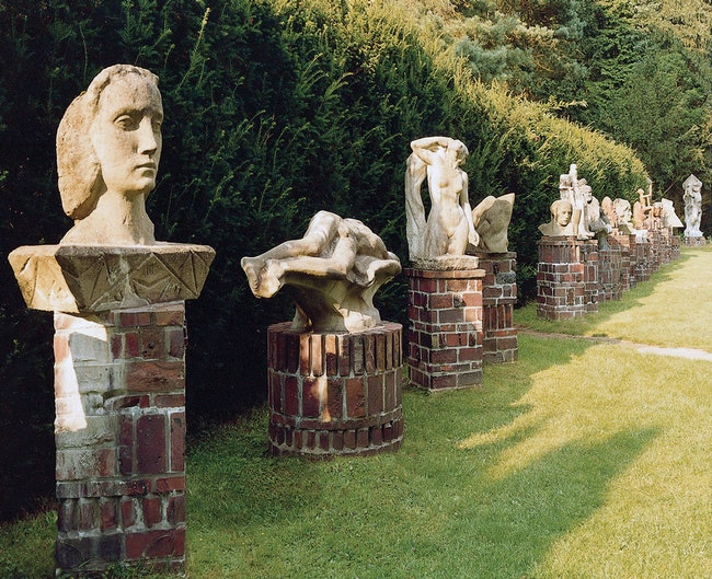Как правильно украсить сад скульптурой советы Александра Гривко