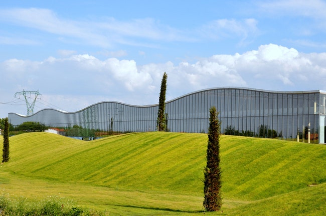 Здание штабквартиры компании Technogym в итальянском городе Чезена 2010