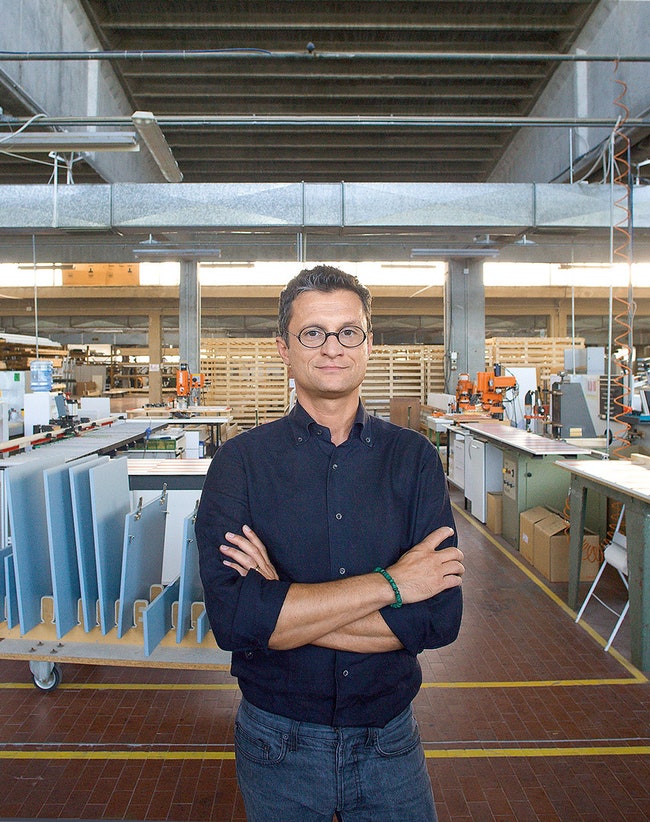 Лоренцо Тончелли — исполнительный директор фабрики.