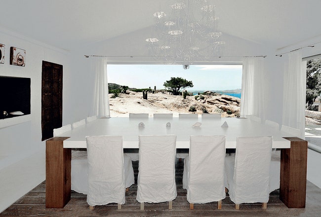 Белоснежный дом на Сардинии 600 м²