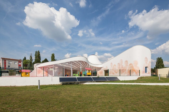 Детский сад во Франции по проекту Paul le quernec Architectes