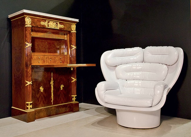 Секретер  и кресло Джо Коломбо Elda  на выставке “Диалектика интерьера” в галерее “Эритаж”.