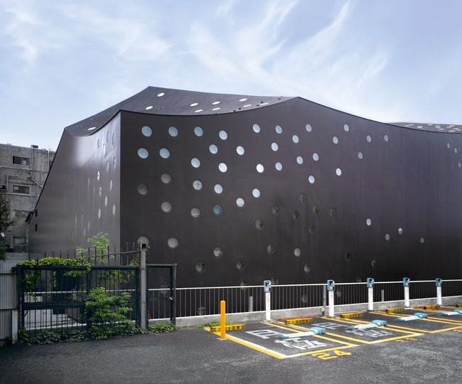 Театр ДзаКоэндзи в Токио  — культурный центр района Сугинами. Он объединяет театральный зал библиотеку и кафе и...