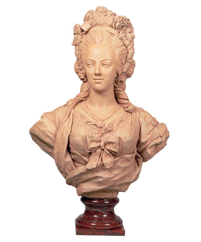 Бюст Марии Антуанетты неизвестный автор XVIII век.