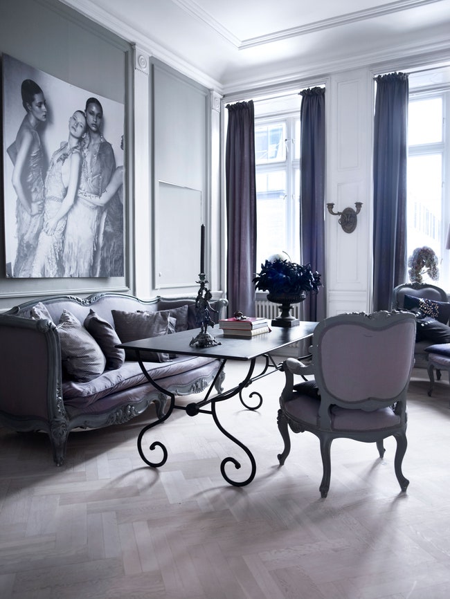 Гостиная в традиционном стиле музейный интерьер английский и парижский стили авангард | Admagazine