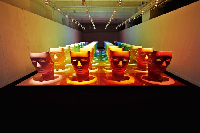 Инсталляция The Rainbow Thieves  созданная Новембре для Московской недели дизайна в 2010 году.