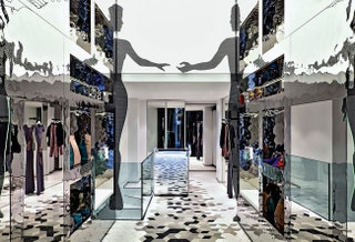 Модный бутик Whos Who в Милане — одна из последних работ Новембре он официально открылся 30 марта 2013 года.