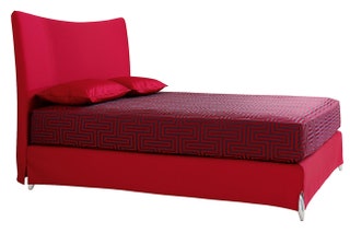 Кровать Dsire текстиль дизайнер Аннетт Ланг Treca Interiors от €10 041.
