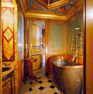 Ванная в парижской квартире.