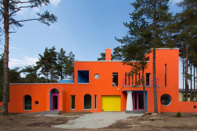 Красочный дом в Эстонии