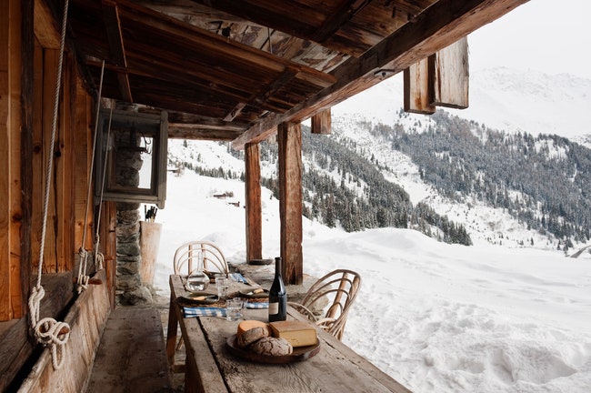 Зимний домик в Альпах