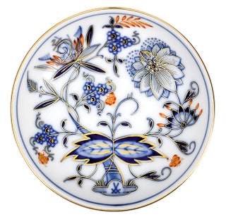 Тарелка с рисунком “Стилизованный луковый декор” фарфор ручная роспись Meissen.