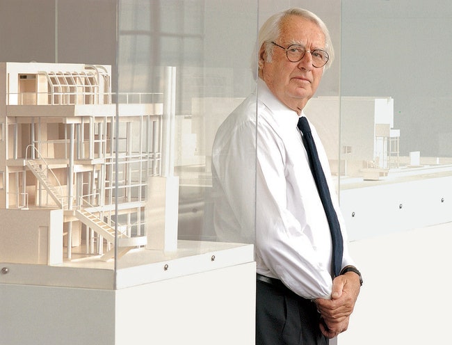 Ричард Мейер. Американский архитектор и дизайнер родился в 1934 году. Прославился проектами частных жилых домов. Мейер —...