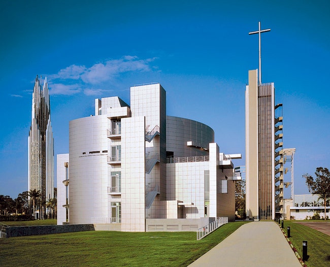 “Хрустальный собор” Центра вариативного мышления  в Калифорнии .