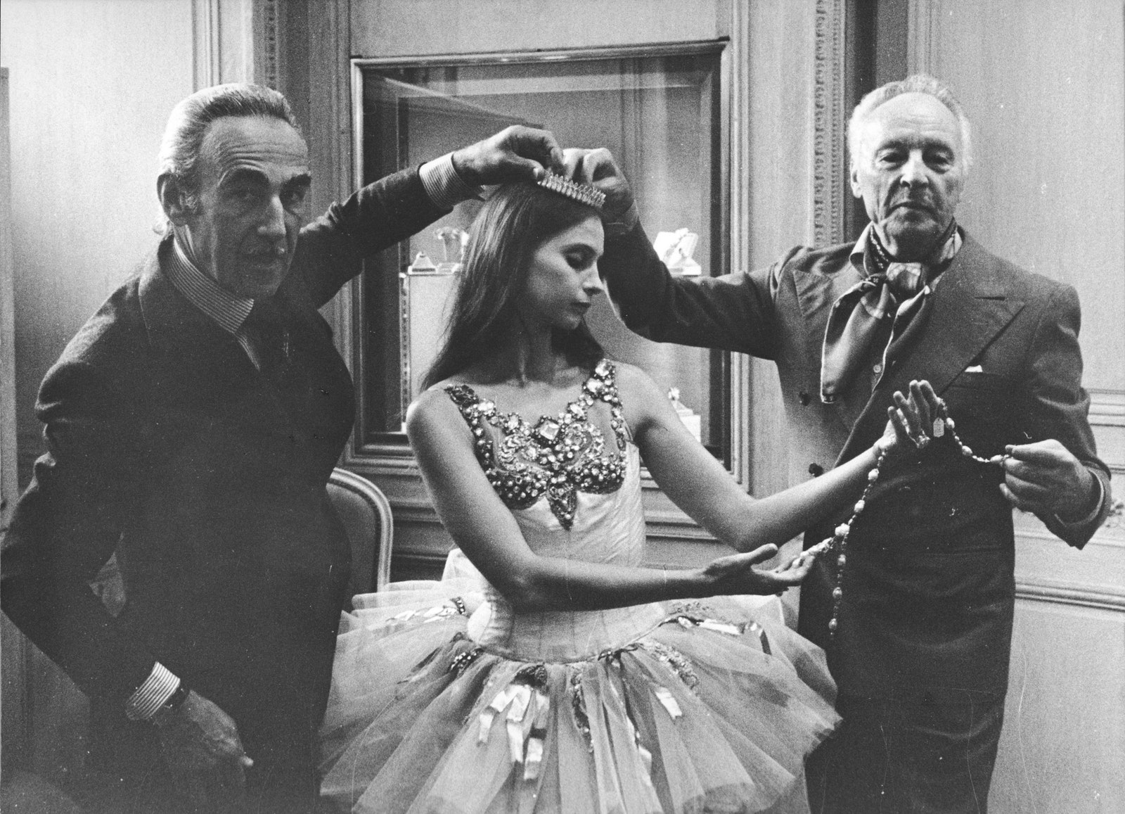 Пьер Арпельс и Джордж Баланчин с балериной.