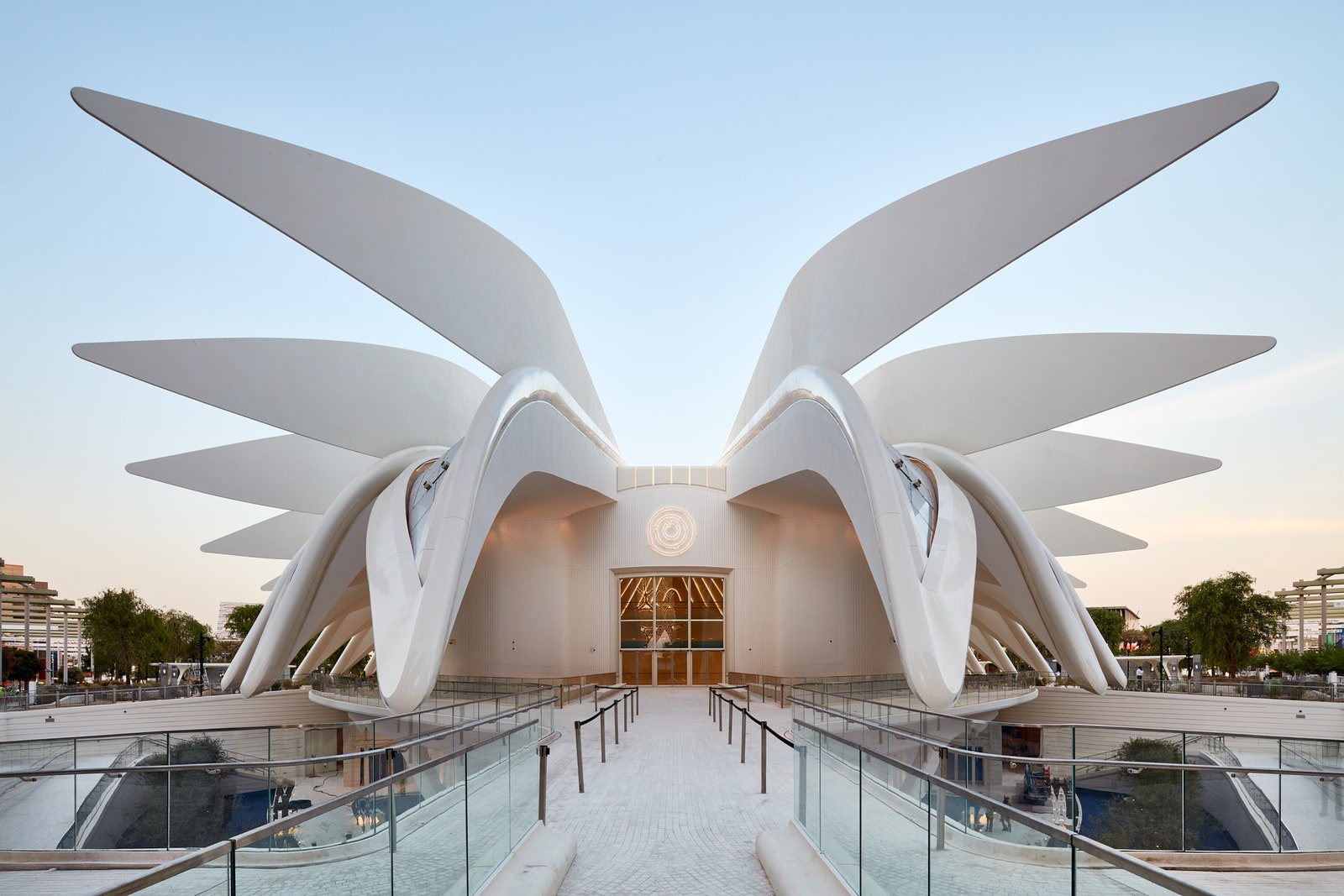 Павильон по проекту Сантьяго Калатравы на выставке Экспо2020 в Дубае