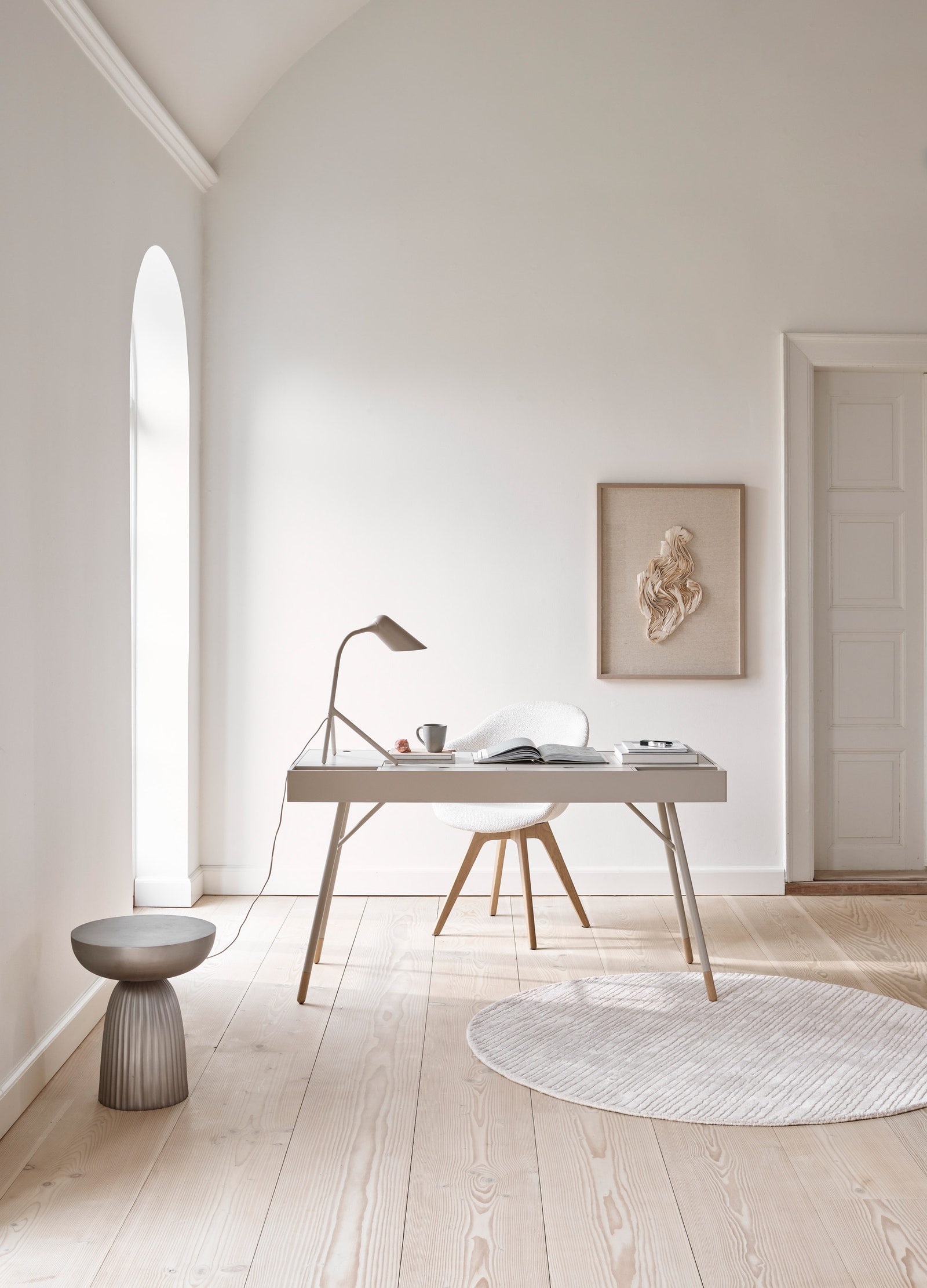 Стол Cupertino BoConcept € 132100.