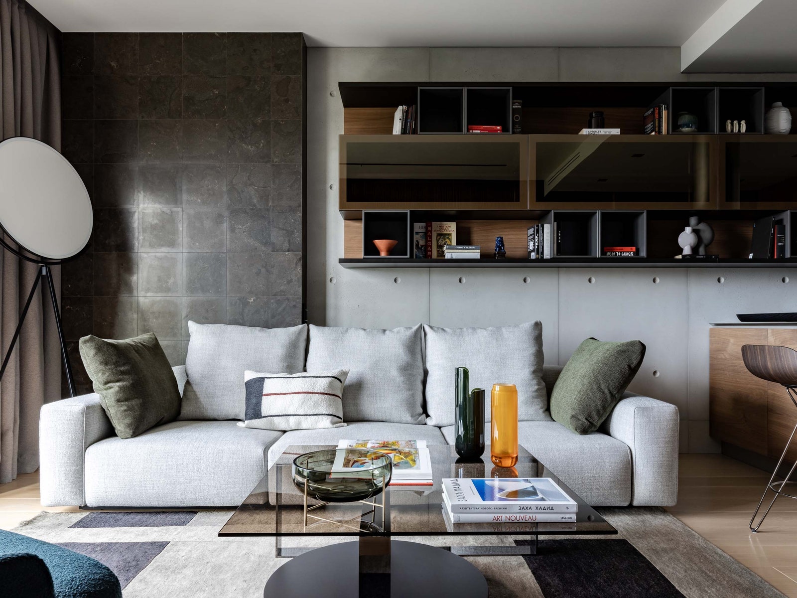 Квартира для молодого человека, 76 м²