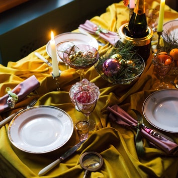 Аксессуары для новогодней сервировки: 18 предметов со скидкой